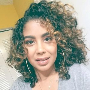 Meet your Posher, Diana